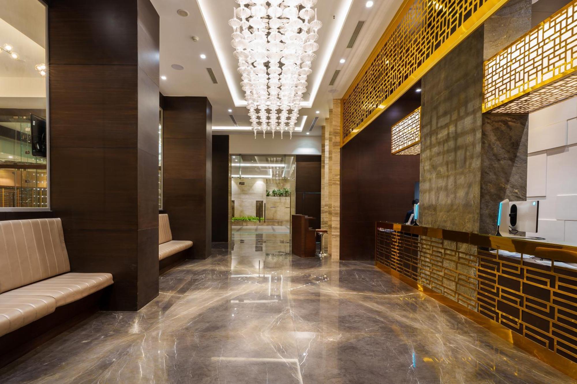 Pharos Hotels Madras Buitenkant foto